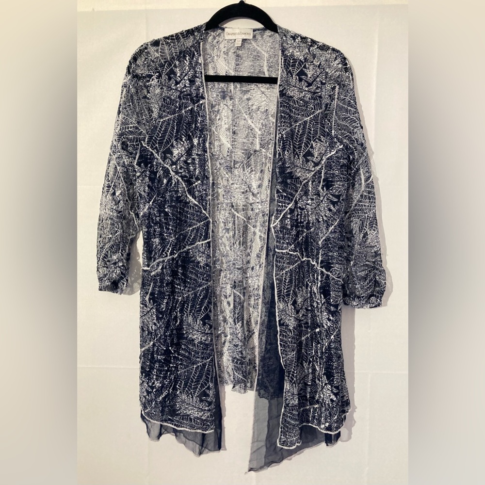 Women’s Navy/White Lace cardigan, Size Small-Petite